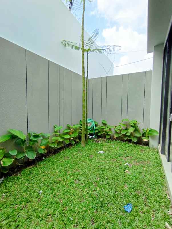 rumah baru siap huni di jalan palagan km 9 5