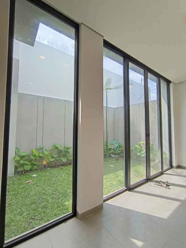 rumah baru siap huni di jalan palagan km 9 5