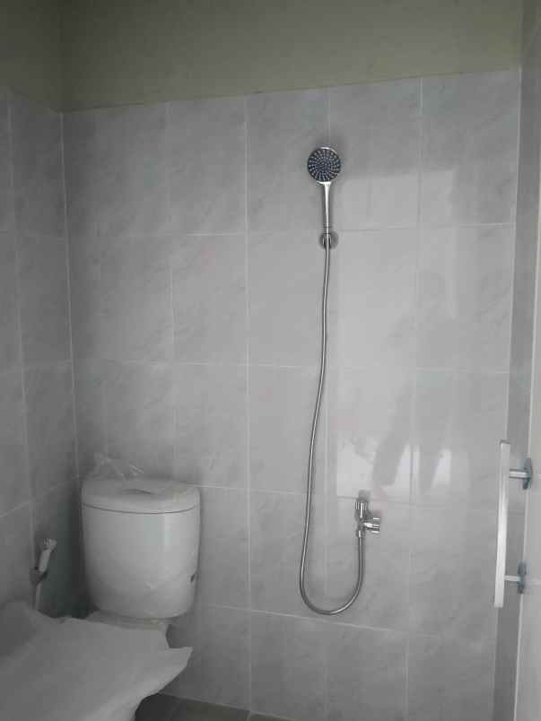 rumah bebas banjir dekat cibubur akses tol