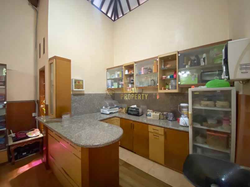 rumah besar dengan tanah luas di pleret bantul