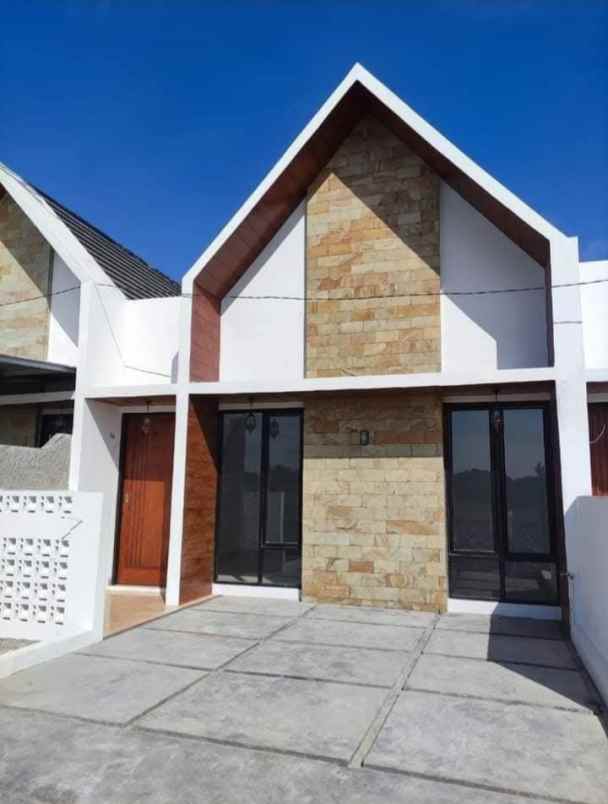 rumah bukit tirta nirmala di kota serang