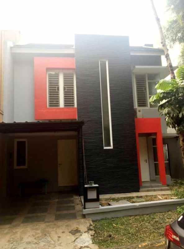 rumah cantik di puri town house bintaro sektor 9