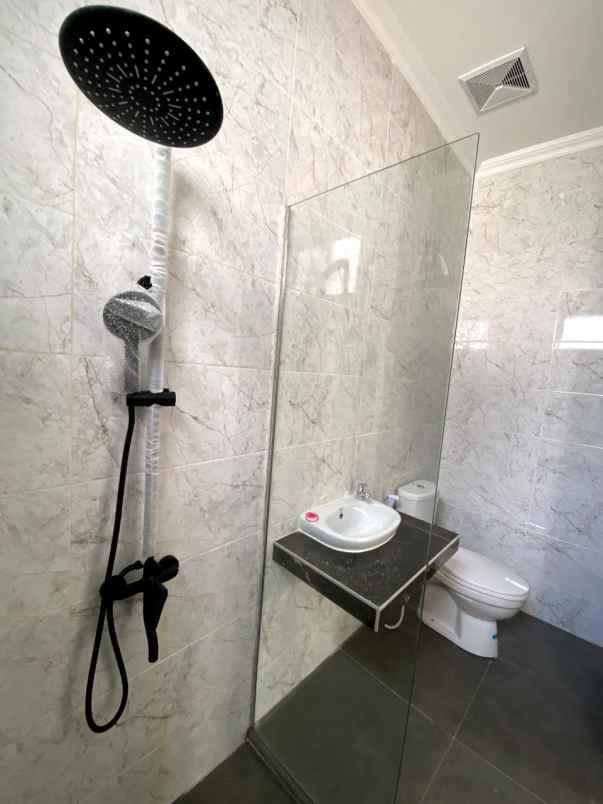 rumah cantik siap huni di jalan kaliurang