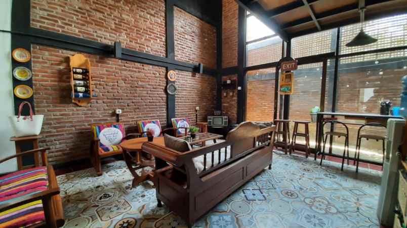 rumah classic estetik harga baik di buring kota malang