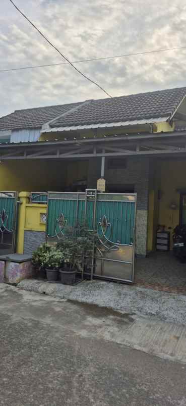 rumah dekat mall di perumahan bintang metropole bekasi