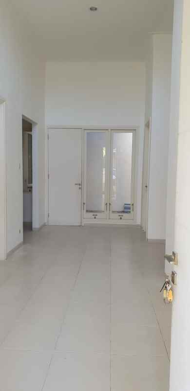 rumah delima row jalan 8m one gate system