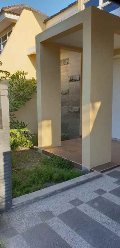 rumah delima row jalan 8m one gate system