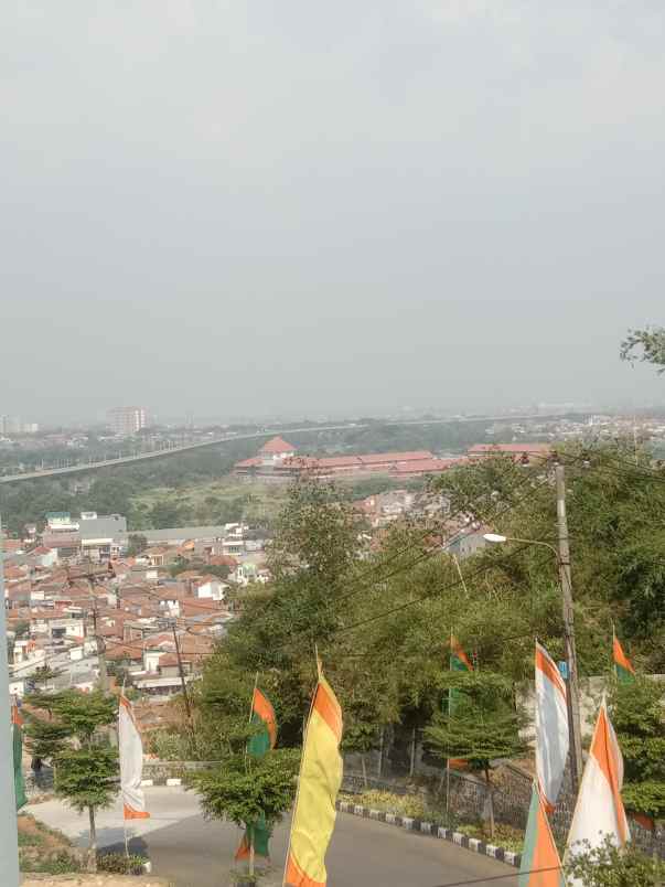 rumah di bandung view kota