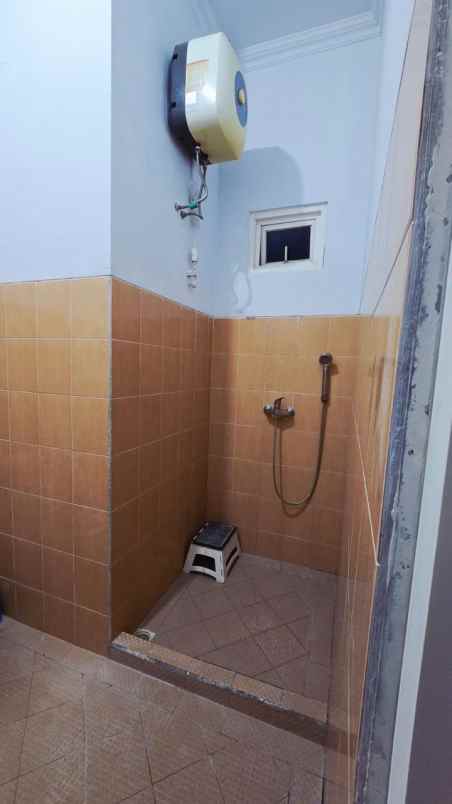 rumah di grand semanggi residence 2 lt