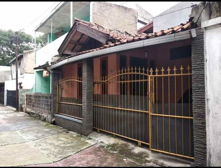 rumah di sarijadi jalan sarirasa bandung