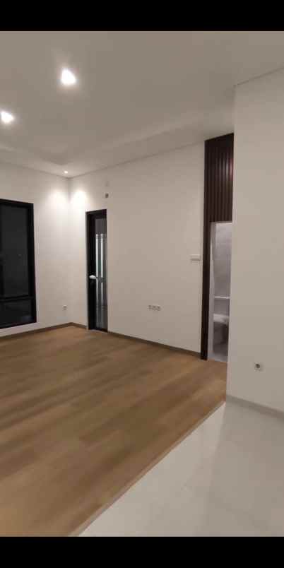 rumah dijual baru modern di rawamangun jakarta timur