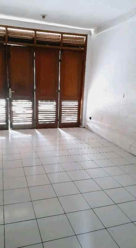 rumah dijual di sayap cihanjuang kota cimahi bandung