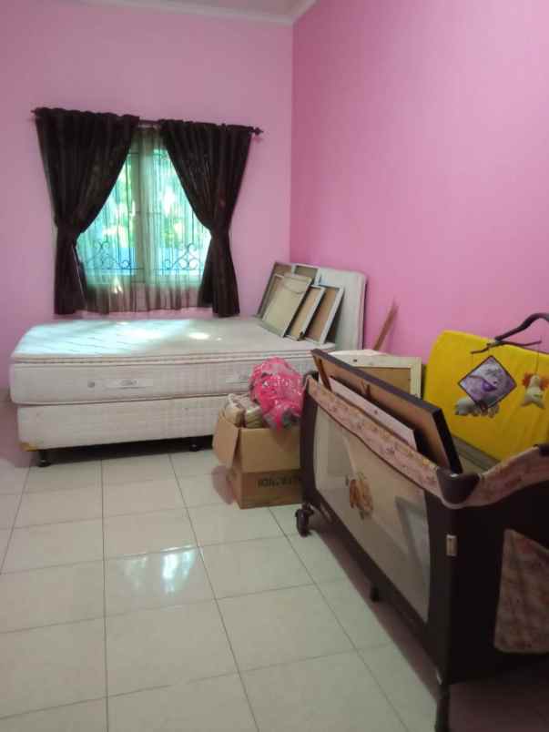 rumah dijual di villa bogor indah posisi hook