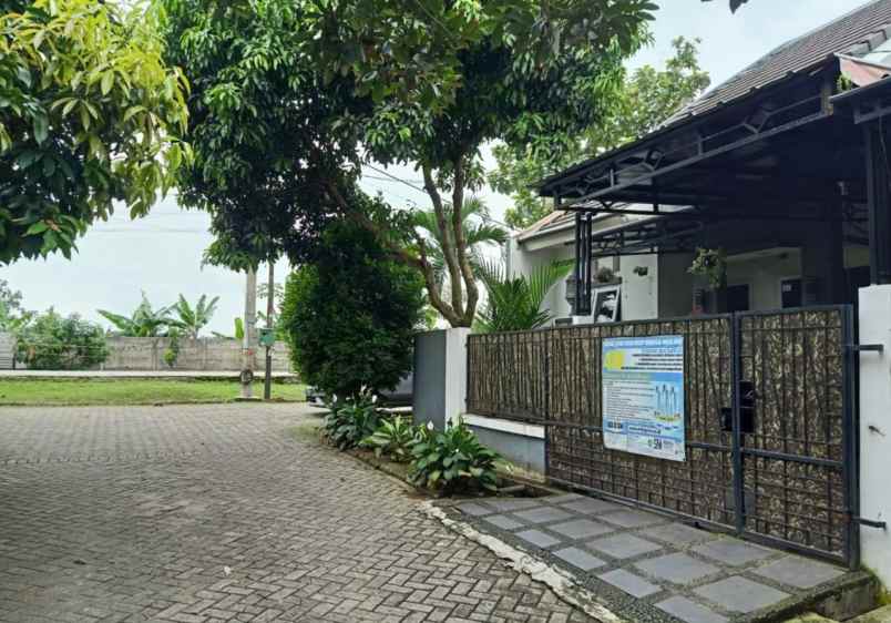 rumah dijual di villa bogor indah posisi hook