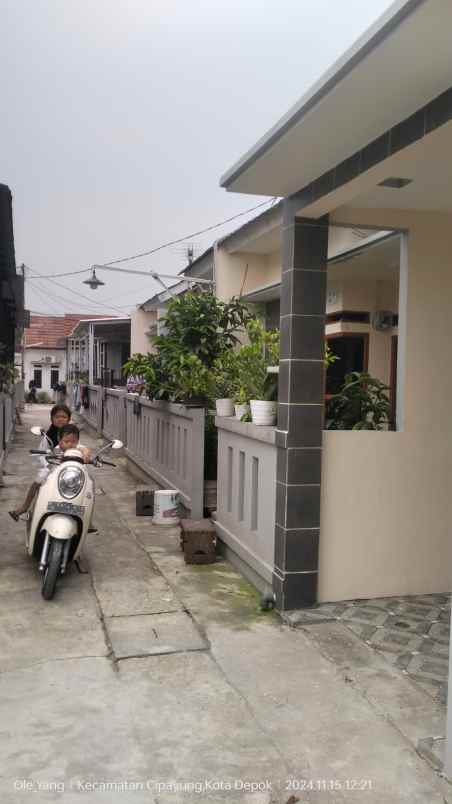 rumah dijual ready harga ekonomis dekat stasiun