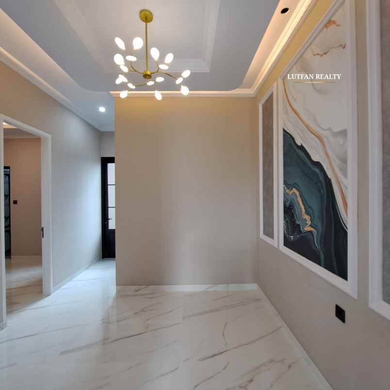 rumah european classic non cluster dekat tol andara