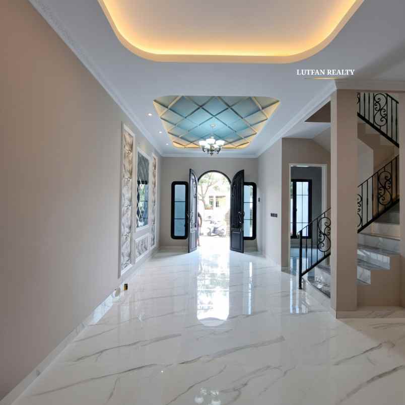 rumah european classic non cluster dekat tol andara