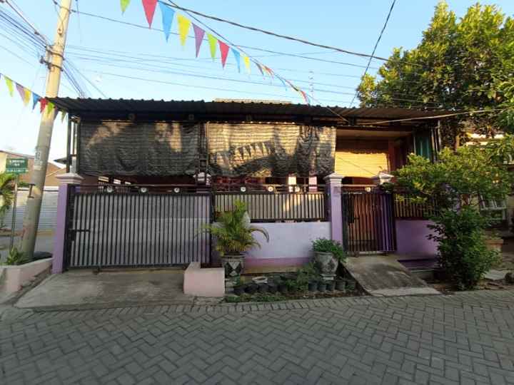 rumah full bangunan dalam kota mojokerto