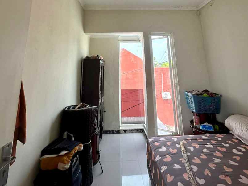 rumah hook de naila residence dekat dengan benowo