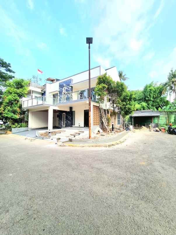 rumah hook di bintaro sektor 9