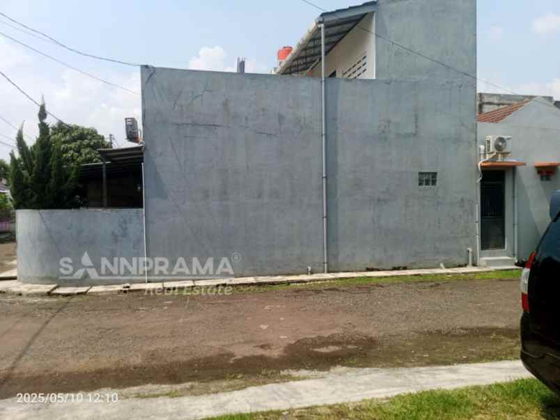 rumah hook dijual murah dalam perumahan di depok