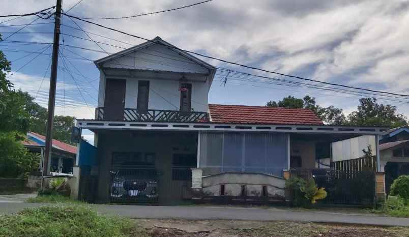 rumah hunian keluarga dan usaha