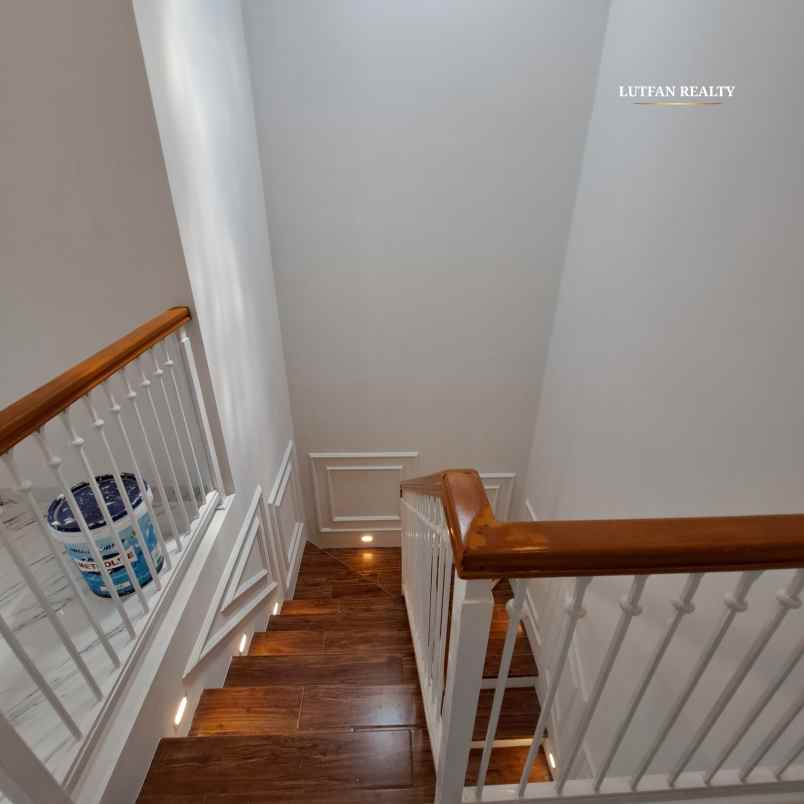 rumah jagakarsa dalam cluster dekat tol brigift