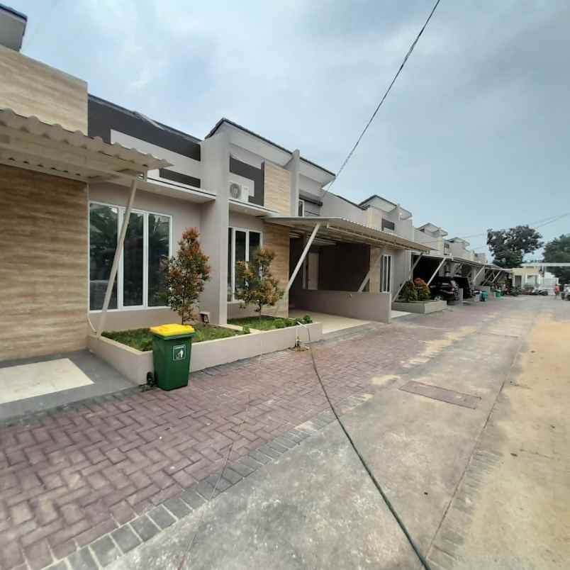 rumah jl hj emba pd petir kec