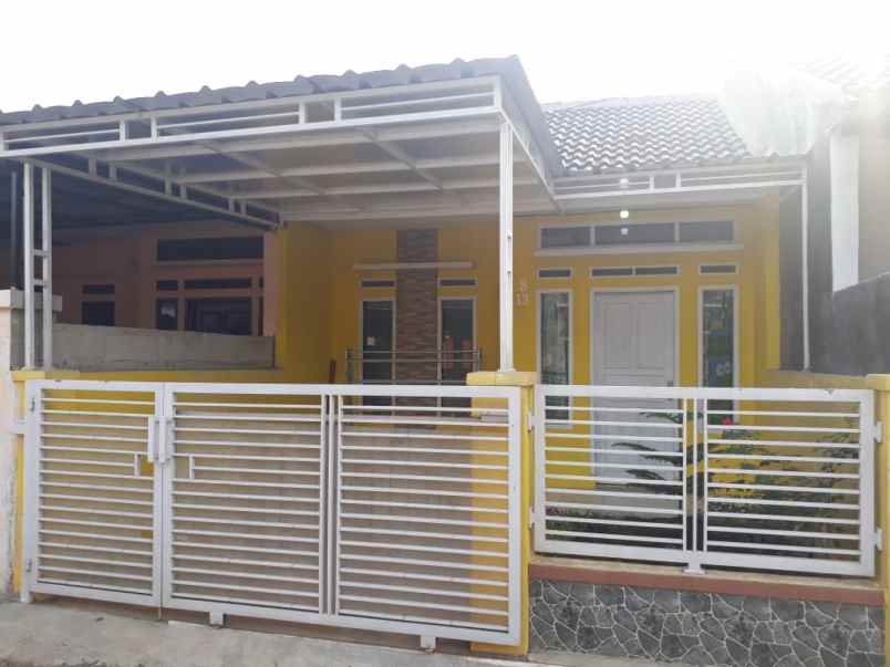 rumah jl jatimekar kp paniiisan