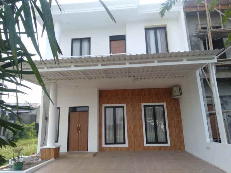 rumah jl raya kaliabang tengah