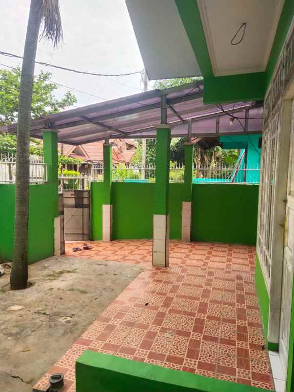 rumah jln raya villa pamulang mas