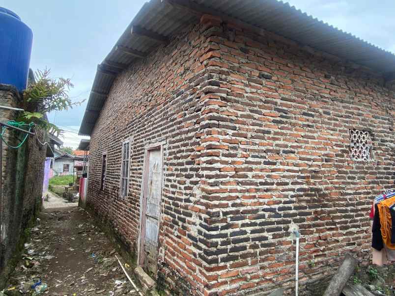 rumah kontrakan 2 pintu di pusat kota serang