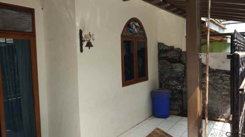 rumah kota bandung riung cipamokolan bandung