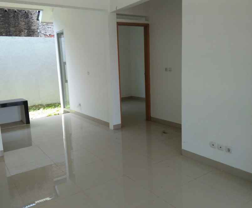 rumah luas 3 kamar royal aster ciganitri bandung