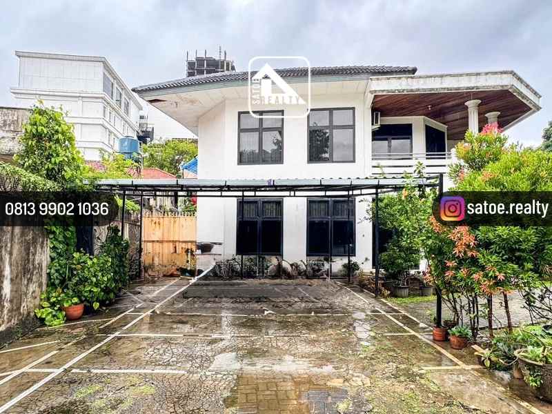 rumah luas di area premium menteng jakarta pusat