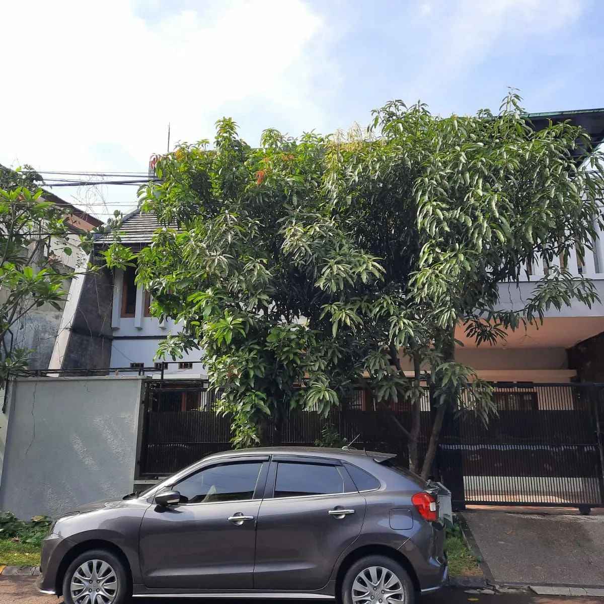 rumah lux terawat di batununggal kota bandung