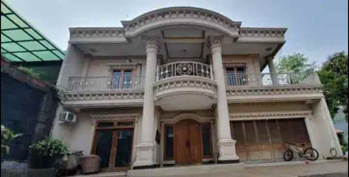 rumah megah mewah dan murah di ciracas bonus furnish