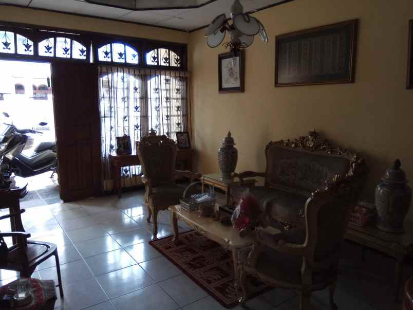 rumah menteng atas setia budi jakarta selatan