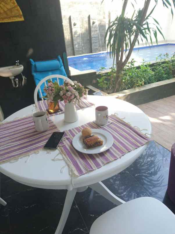 rumah mewah di komplek bulog jatimelati bekasi