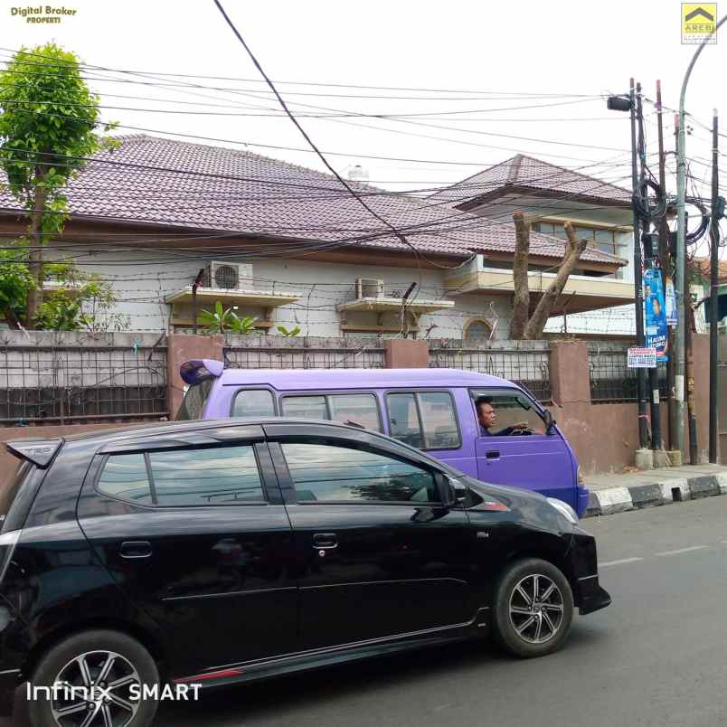 rumah mewah di main road cihanjuang