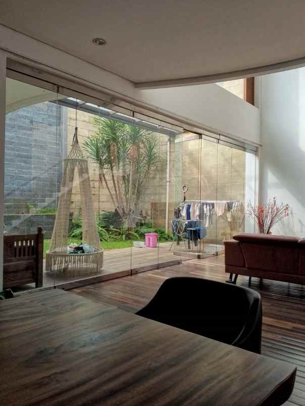 rumah mewah sukahaji dekat gegerkalong sutami bandung