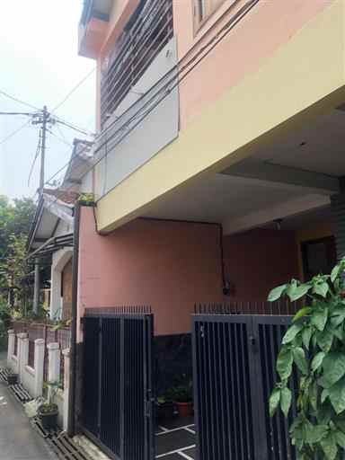 rumah minimalis 3 lantai murah perum sarijadi bandung