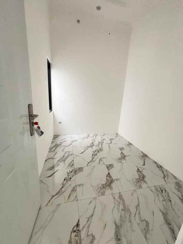 rumah minimalis amreican style di ciledug tangerang