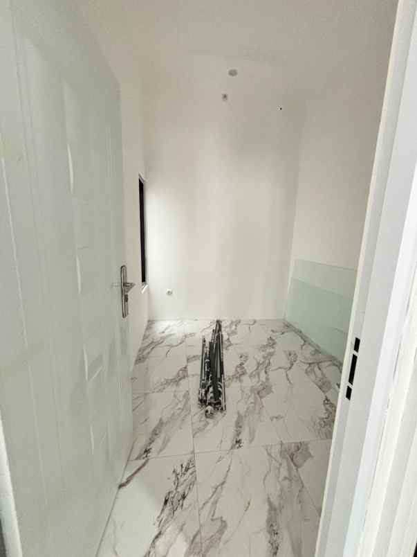 rumah minimalis amreican style di ciledug tangerang