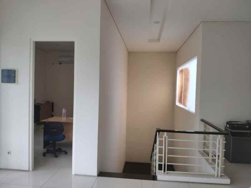 rumah minimalis graha famili surabaya barat dekat ptc