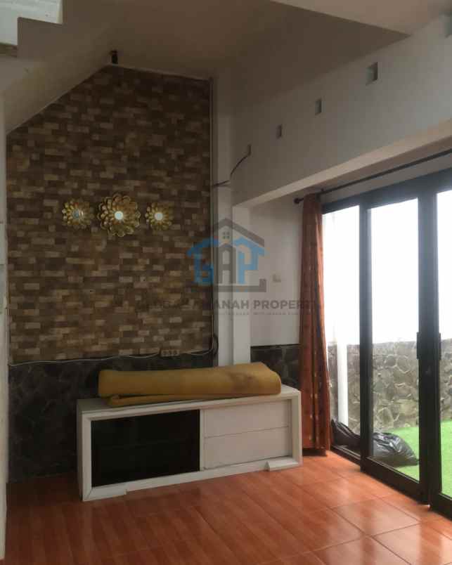 rumah minimalis komplek sariwangi siap huni