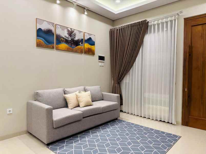 rumah modern 2 lantai di ngaglik dekat al azhar yogya