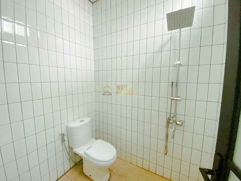 rumah modern 2 lantai di ngaglik dekat al azhar yogya