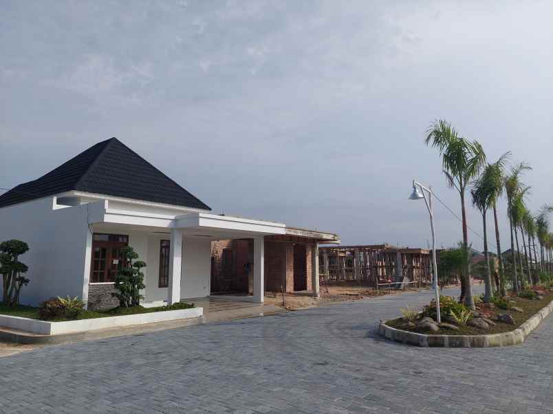 rumah modern cluster asri di jalan duyung pekanbaru