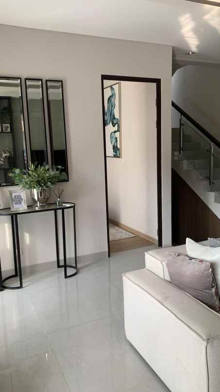 rumah modern di tengah kota mandiri sentul city